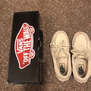 Vans Zapato Del Barco’s off white shoes
